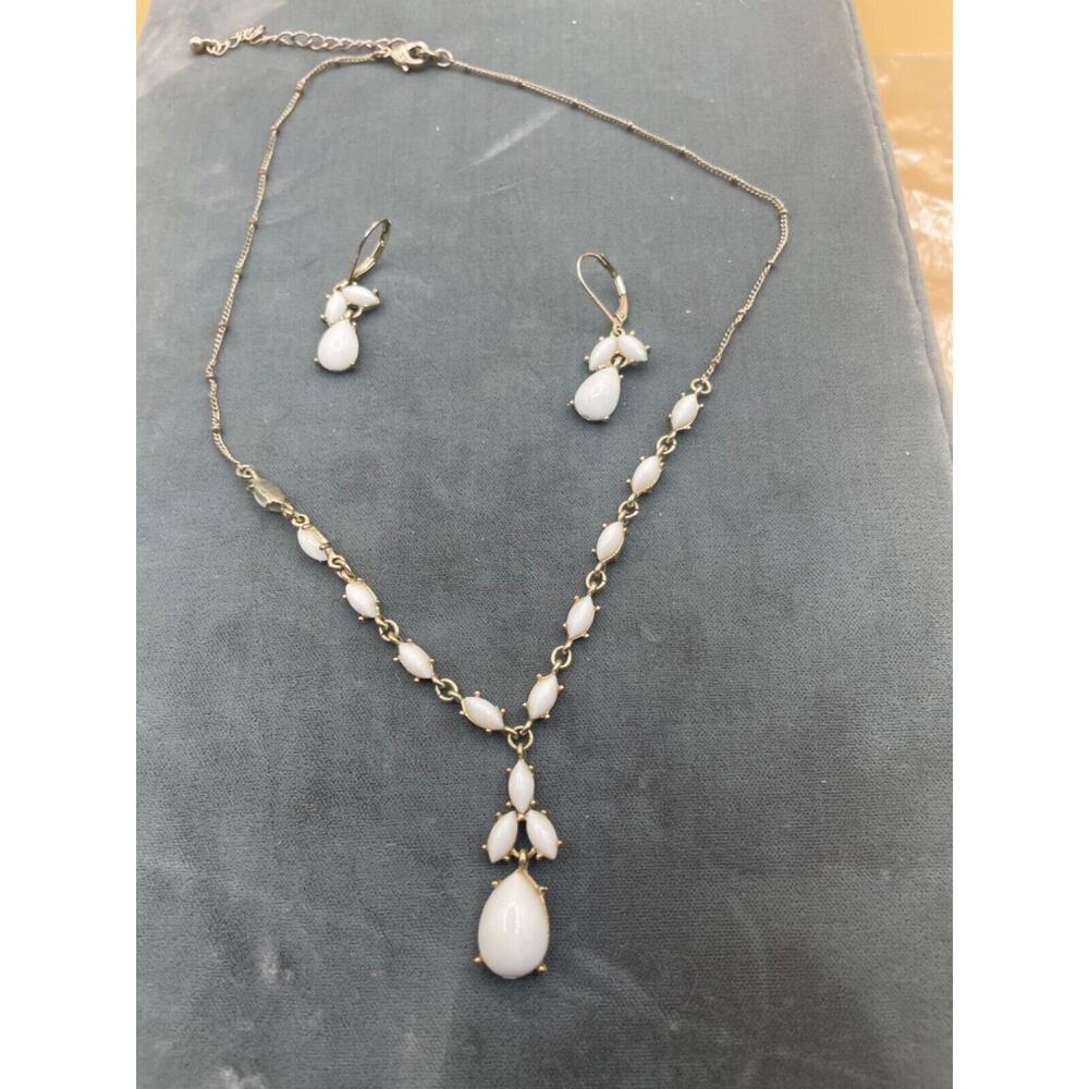 Vtg NR Nancy & Rise of New York Dainty Necklace & Matching Earrings